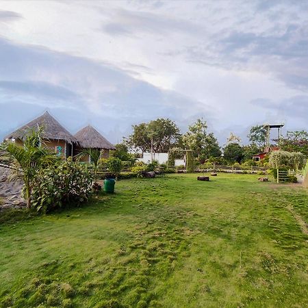 Van Vagdo Resort Rajpipla エクステリア 写真