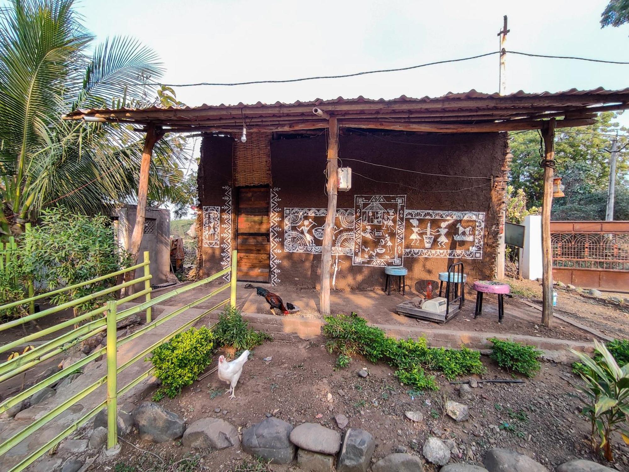 Van Vagdo Resort Rajpipla エクステリア 写真