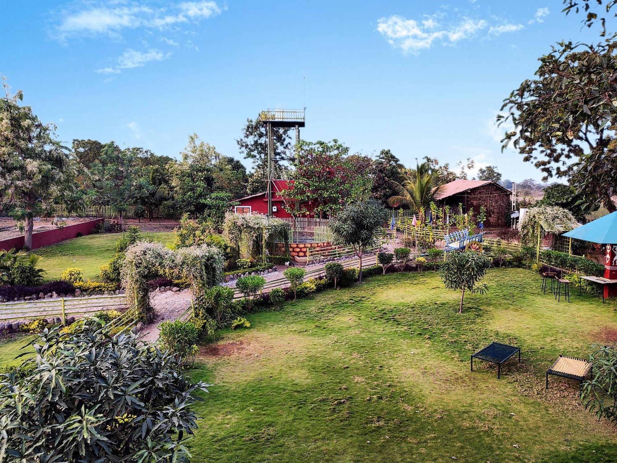 Van Vagdo Resort Rajpipla エクステリア 写真