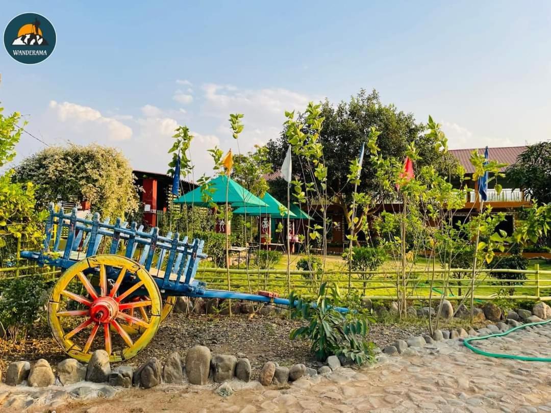 Van Vagdo Resort Rajpipla エクステリア 写真